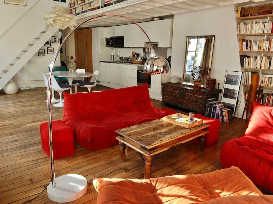 Photo of Livingroom in Quartier de la Folie-Mericourt