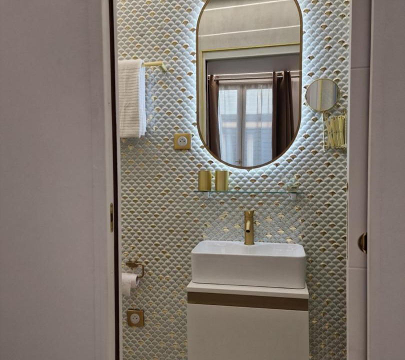 Photo of Bathroom in Pigalle