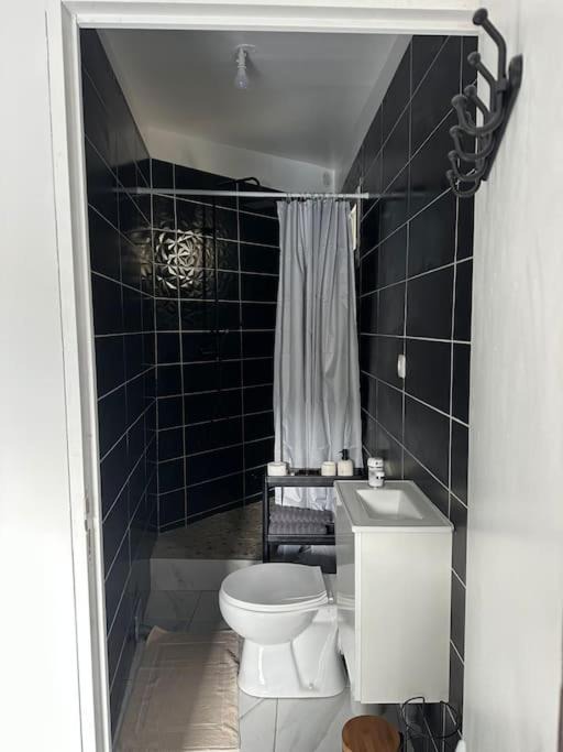 Photo of Bathroom in Montreuil