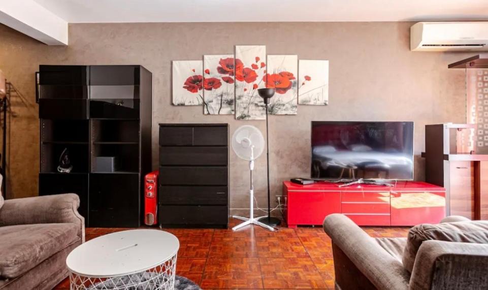 Photo of Livingroom in Chaillot