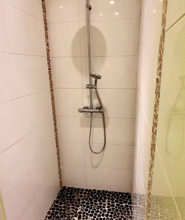 Photo of Bathroom in Clignancourt