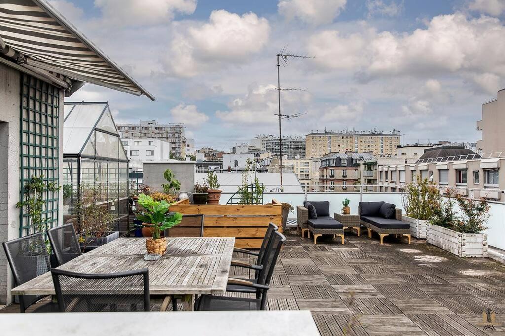Photo of Others in Quartier des Grandes-Carrieres