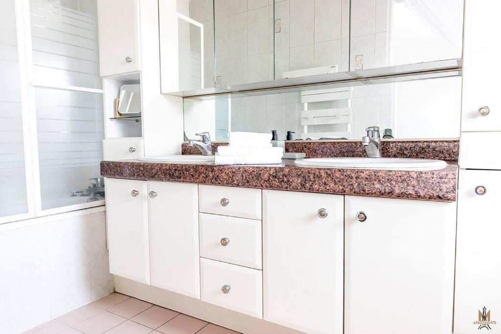 Photo of Kitchen in Quartier des Grandes-Carrieres
