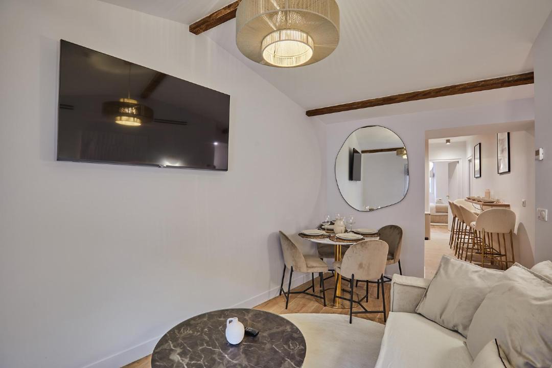 Photo of Livingroom in Belleville