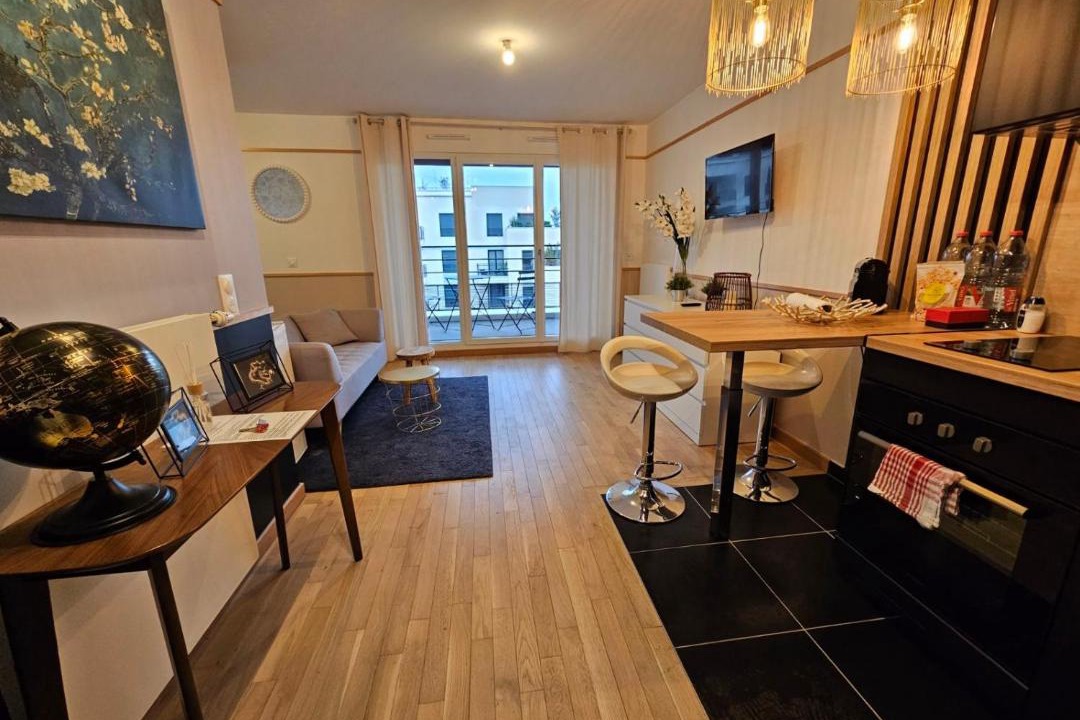 Photo of Livingroom in Les Puces de Saint-Ouen