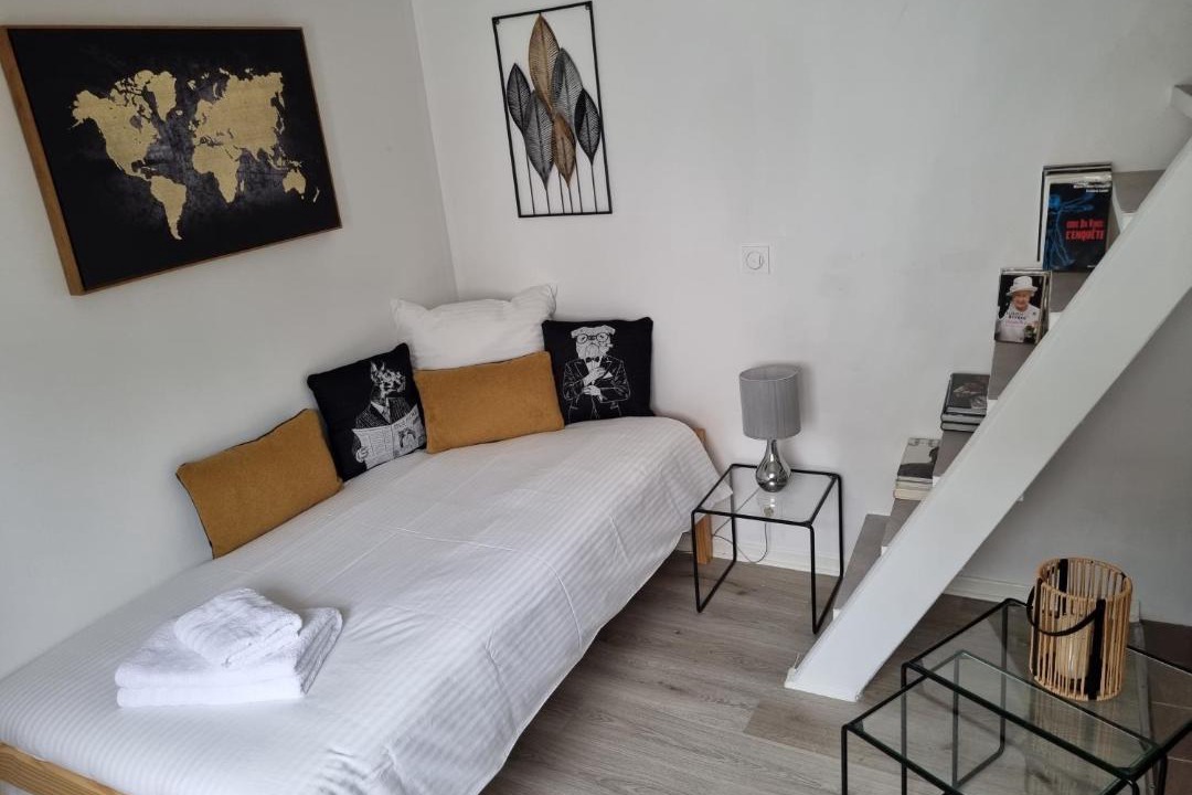 Photo of Bedroom in Les Puces de Saint-Ouen