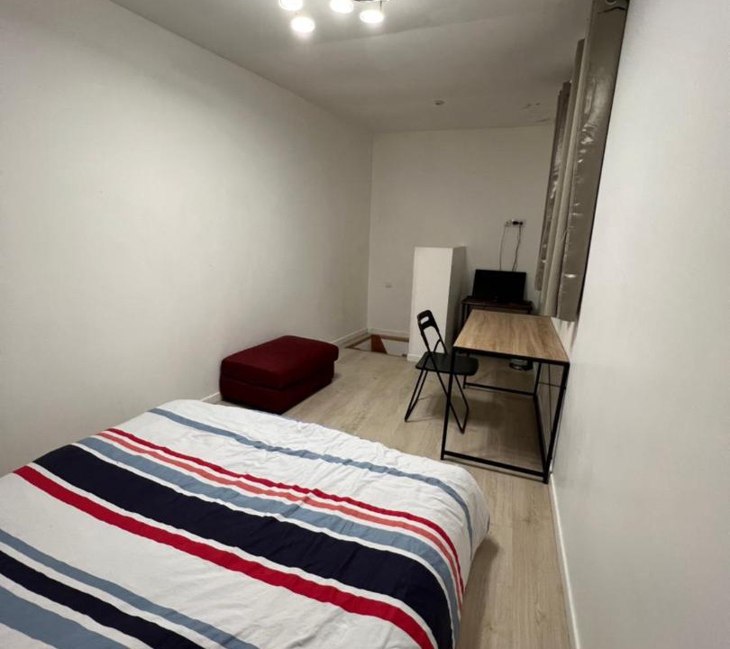 Photo of Bedroom in Joinville-le-Pont