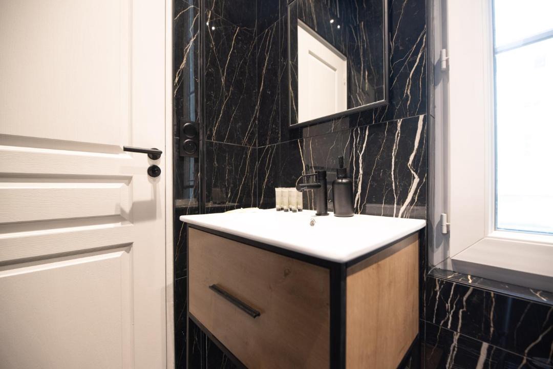 Photo of Bathroom in Saint-Merri