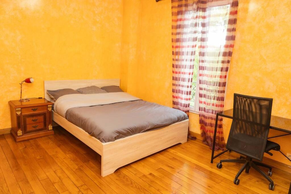 Photo of Bedroom in Noisy-le-Grand