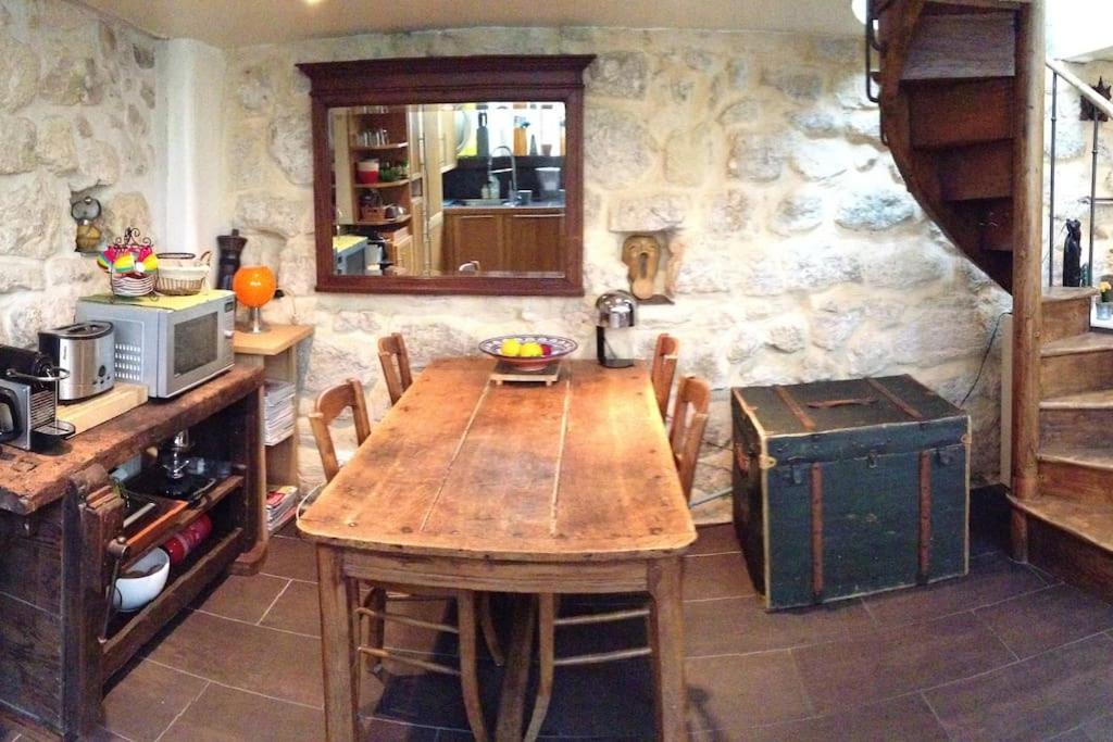 Photo of Livingroom in Quartier Sainte-Marguerite