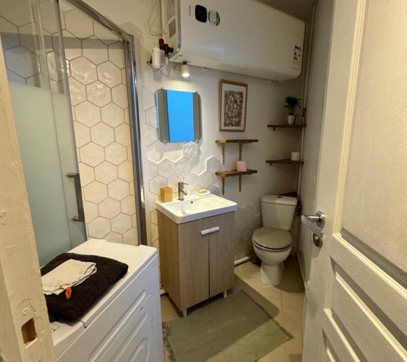 Photo of Bathroom in Arcueil