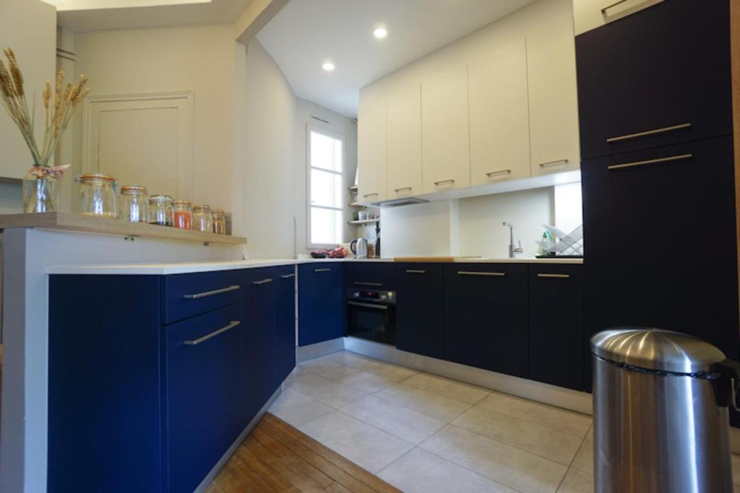 Photo of Kitchen in Quartier de la Folie-Mericourt