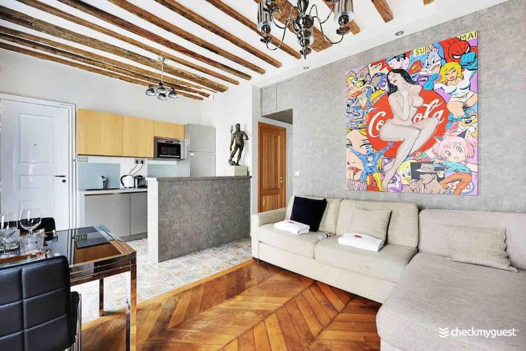 Photo of Livingroom in Quartier de la Place-Vendome