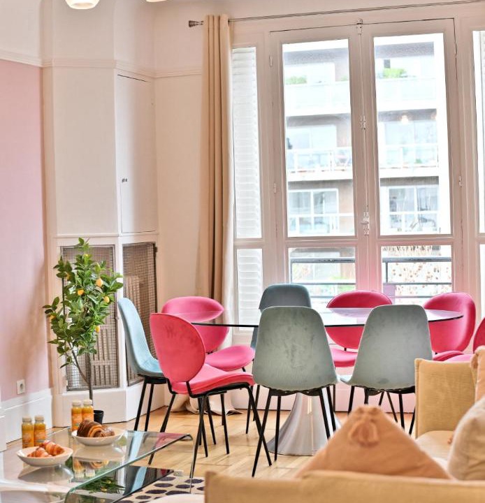 Photo of Others in Neuilly-sur-Seine