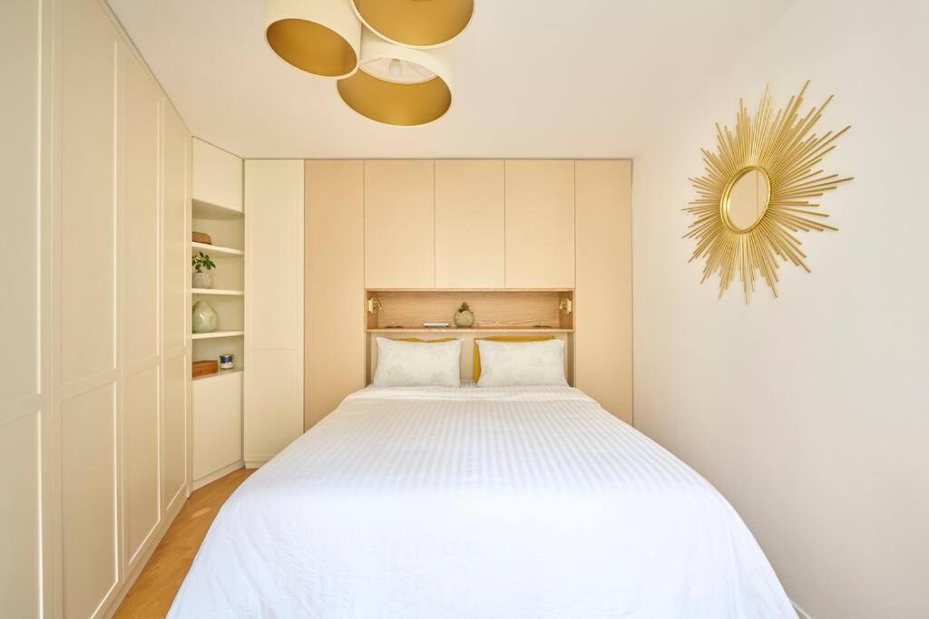 Photo of Bedroom in Notre-Dame-des-Champs