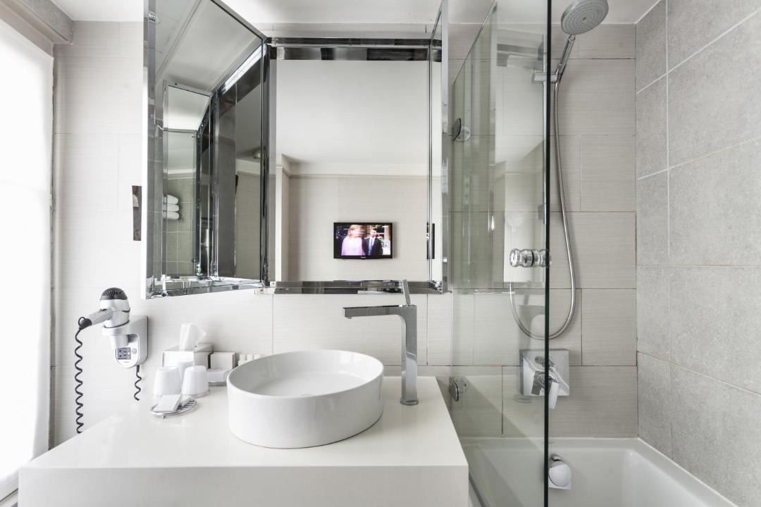 Photo of Bathroom in Saint-Merri