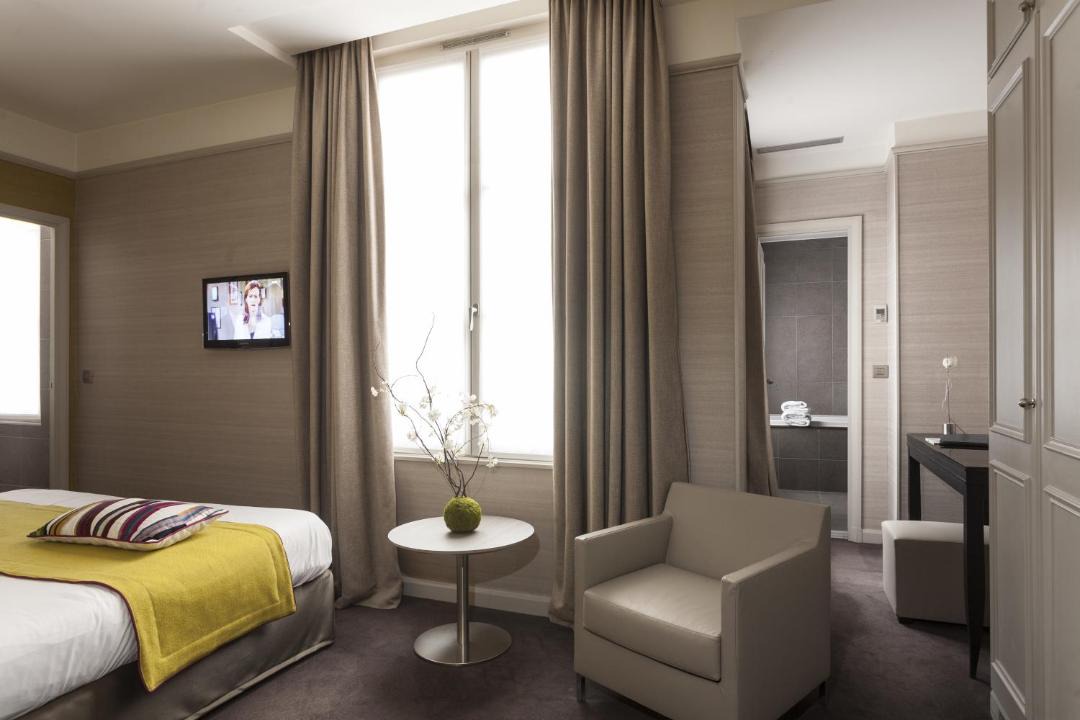 Photo of Bedroom in Saint-Merri