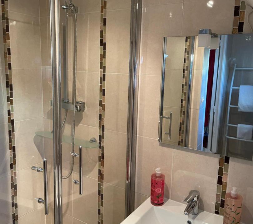 Photo of Bathroom in Vaires-sur-Marne
