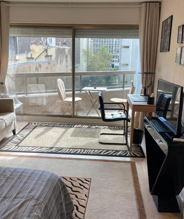 Photo of Livingroom in Faubourg-du-Roule