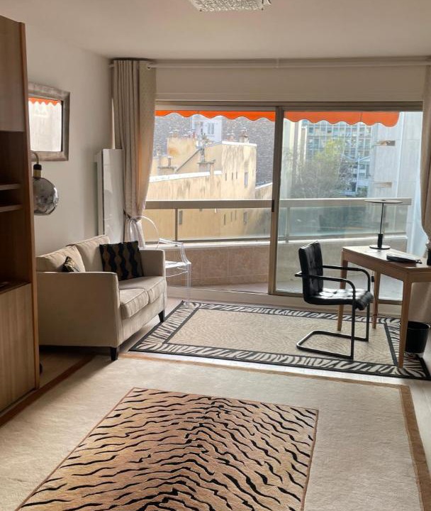Photo of Livingroom in Faubourg-du-Roule
