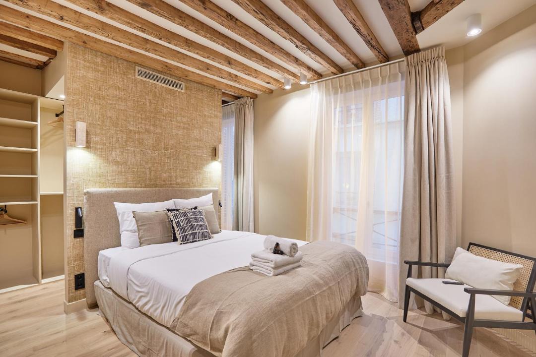 Photo of Bedroom in Quartier de la Place-Vendome