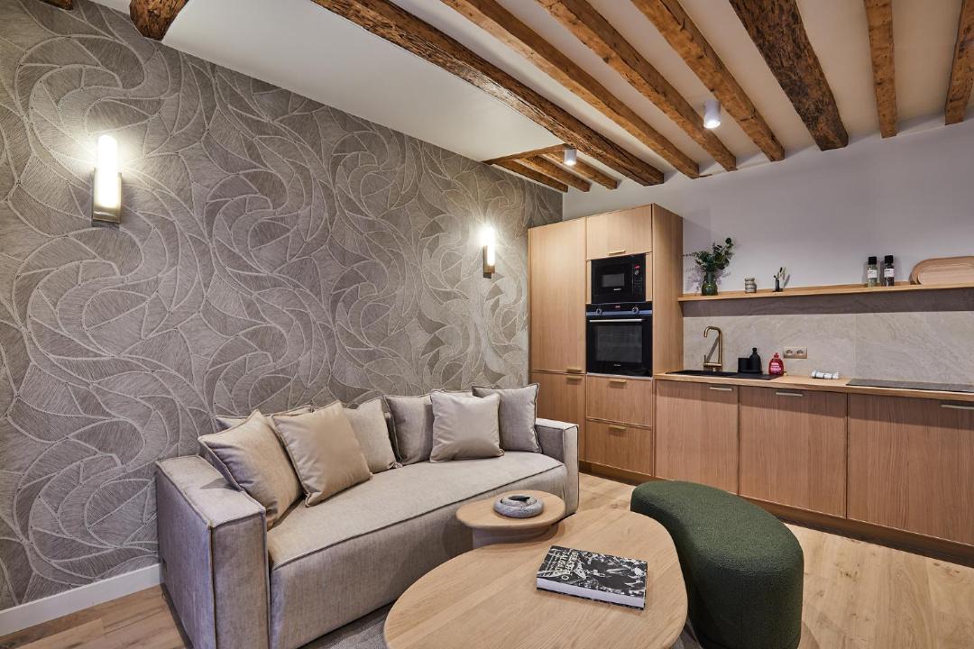 Photo of Livingroom in Quartier de la Place-Vendome