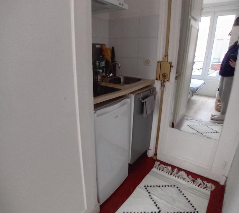 Photo of Kitchen in Quartier de la Folie-Mericourt