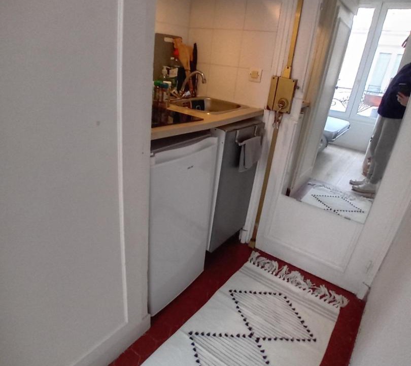 Photo of Kitchen in Quartier de la Folie-Mericourt