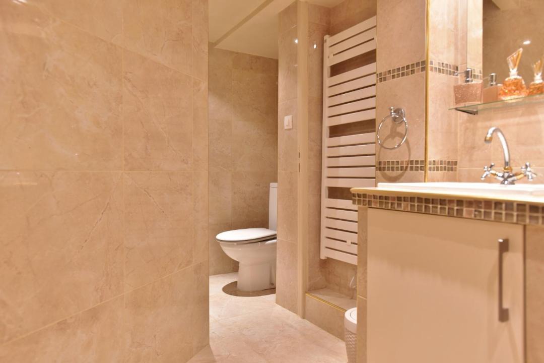 Photo of Bathroom in Plaisance