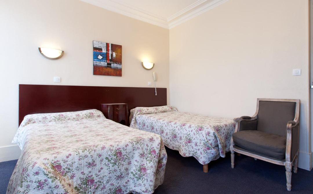Photo of Bedroom in 10th Arrondissement