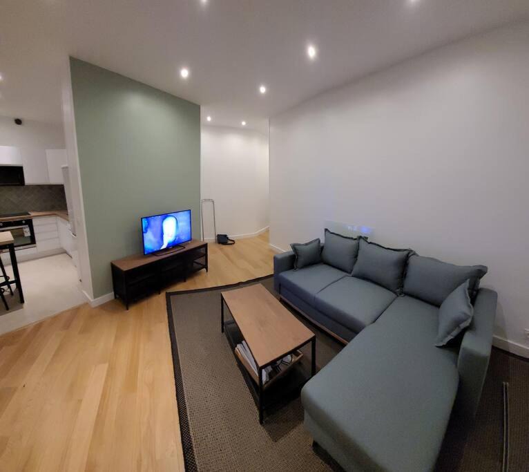 Photo of Livingroom in Epinay-sur-Seine