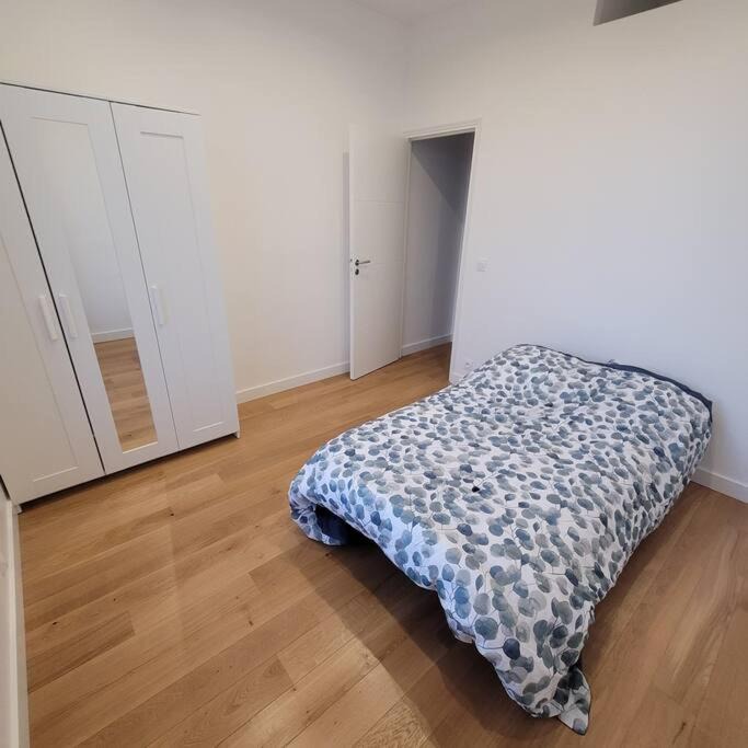 Photo of Bedroom in Epinay-sur-Seine