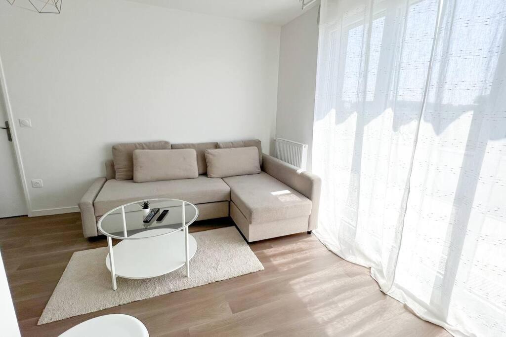 Photo of Livingroom in Livry-Gargan