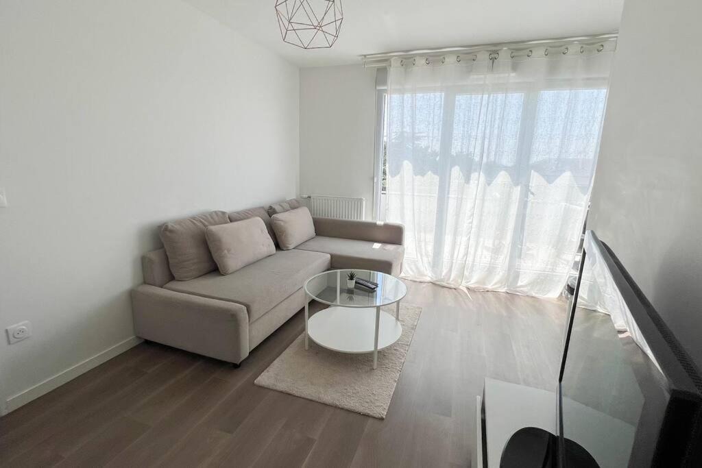 Photo of Livingroom in Livry-Gargan