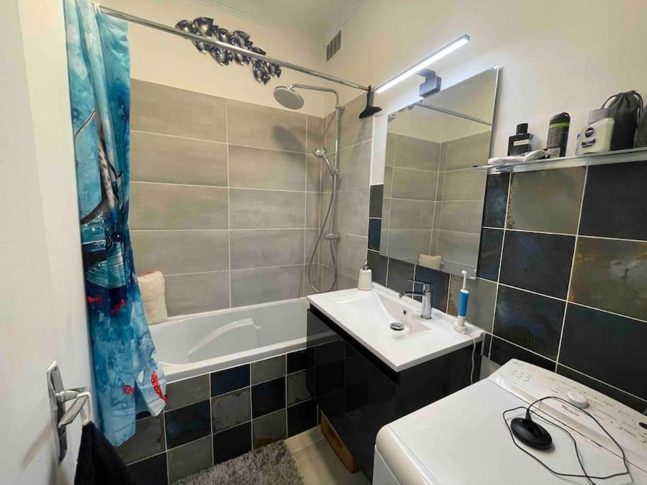 Photo of Bathroom in Archives