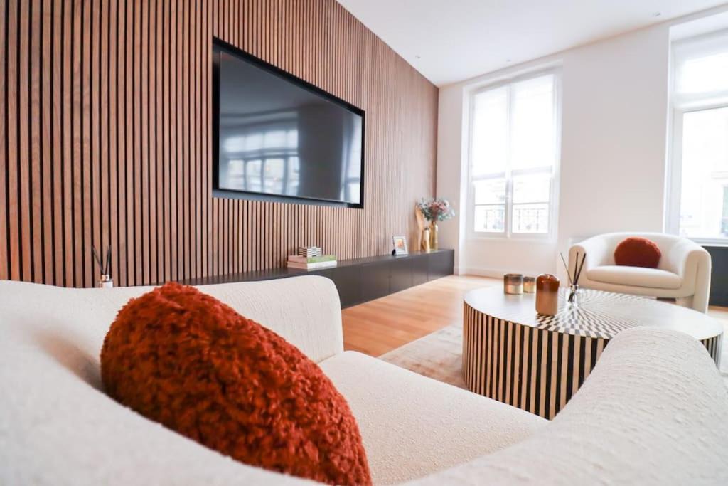 Photo of Bedroom in Marais