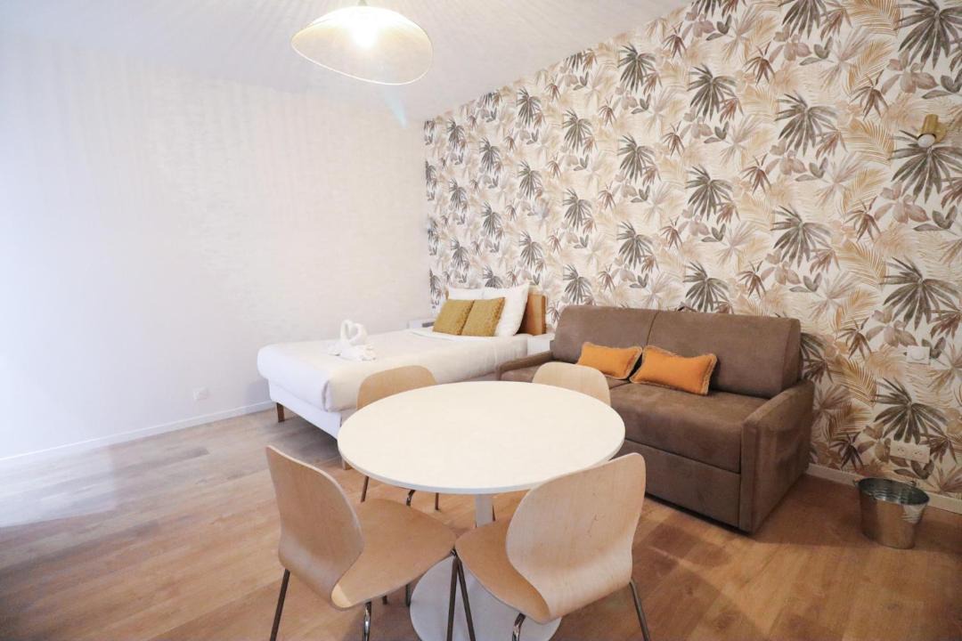 Photo of Livingroom in Quartier de la Place-Vendome