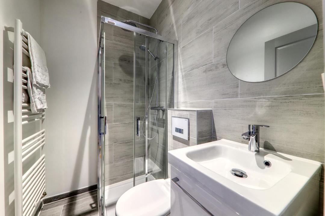 Photo of Bathroom in Esbly