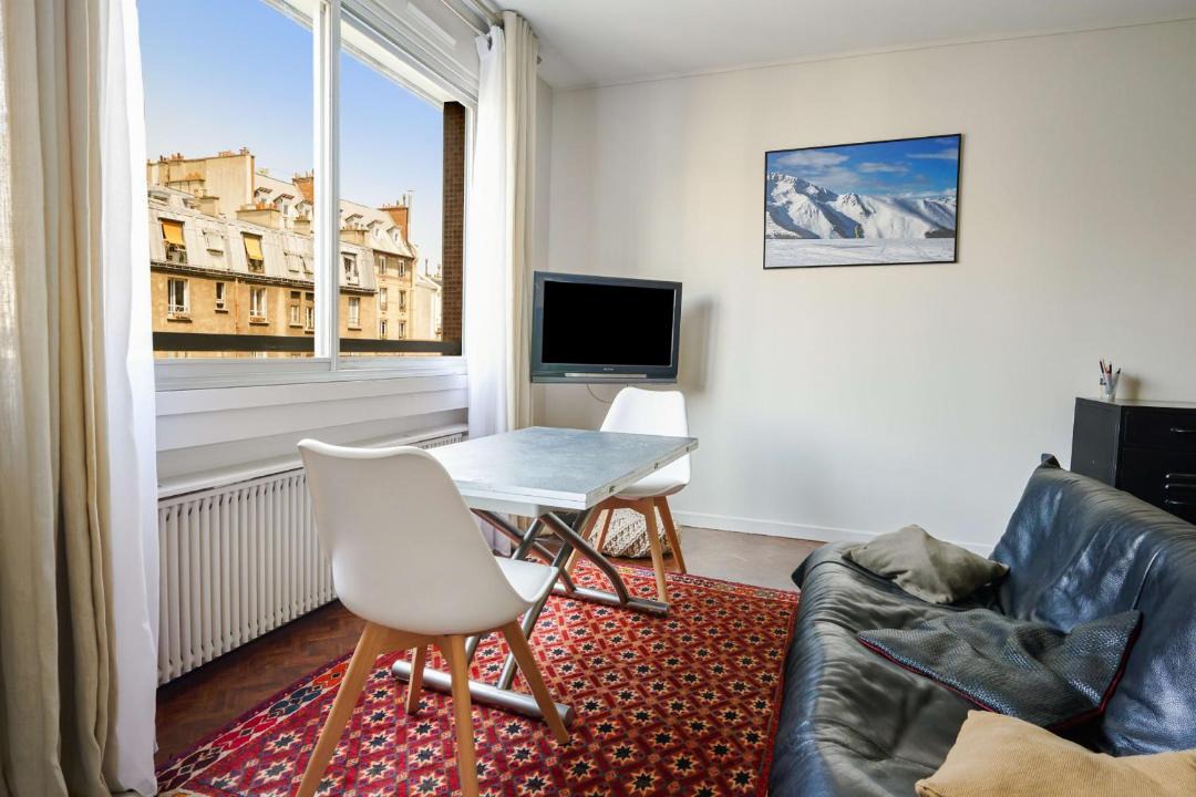 Photo of Livingroom in Quartier de la Folie-Mericourt