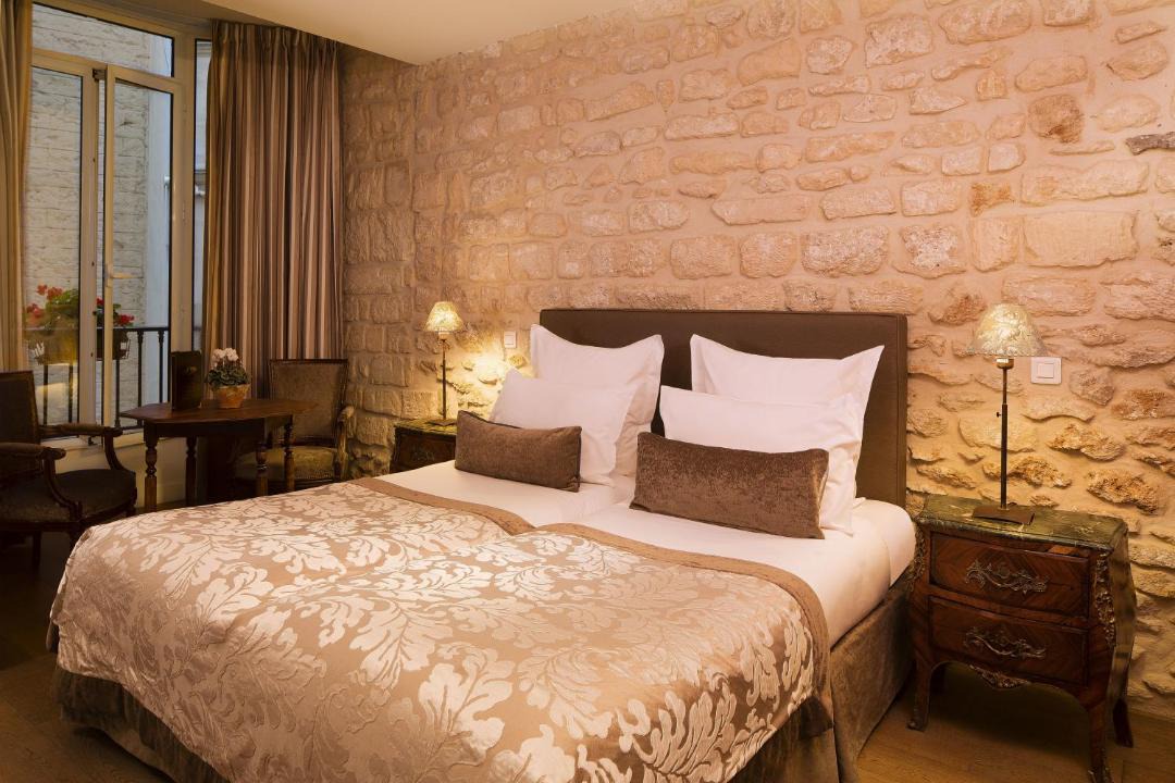 Photo of Bedroom in Chaillot