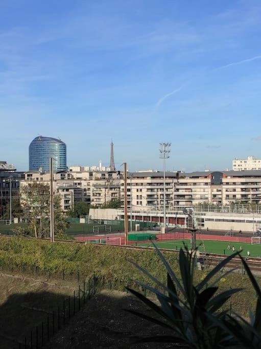 Photo of Others in Issy-les-Moulineaux