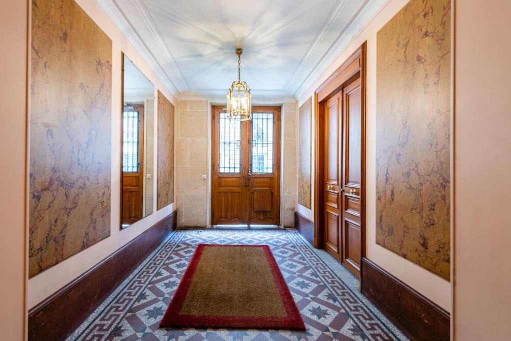 Photo of Bedroom in Chaillot