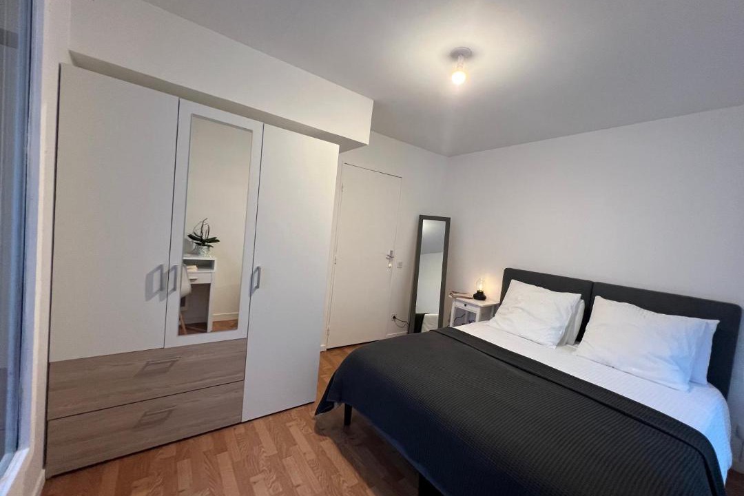Photo of Bedroom in 12th Arrondissement