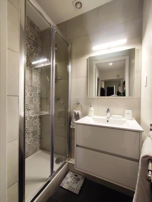 Photo of Bathroom in Asnieres-sur-Seine