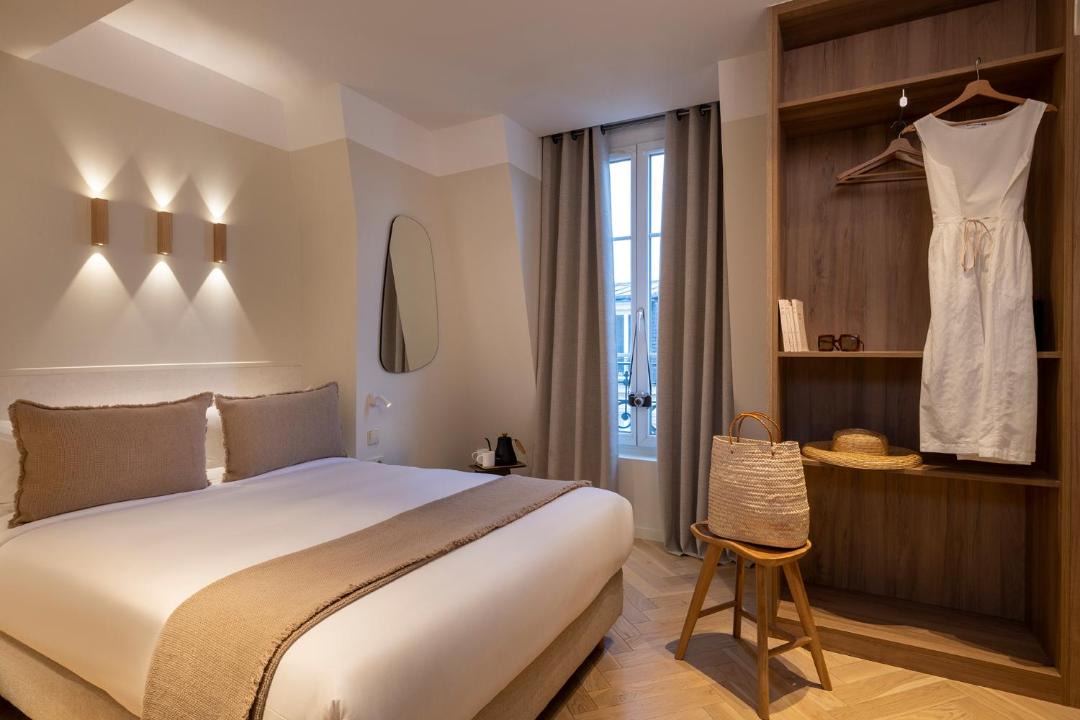 Photo of Bedroom in 12th Arrondissement