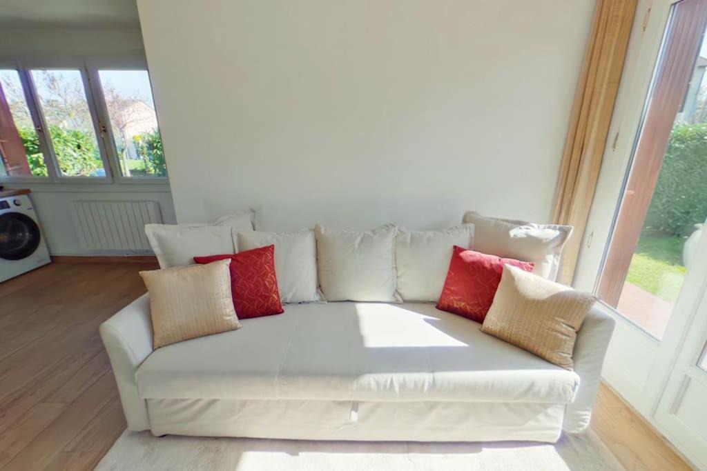 Photo of Livingroom in Livry-Gargan