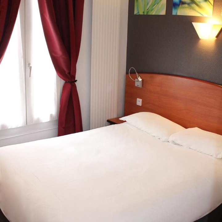 Photo of Bedroom in Quartier de la Salpetriere