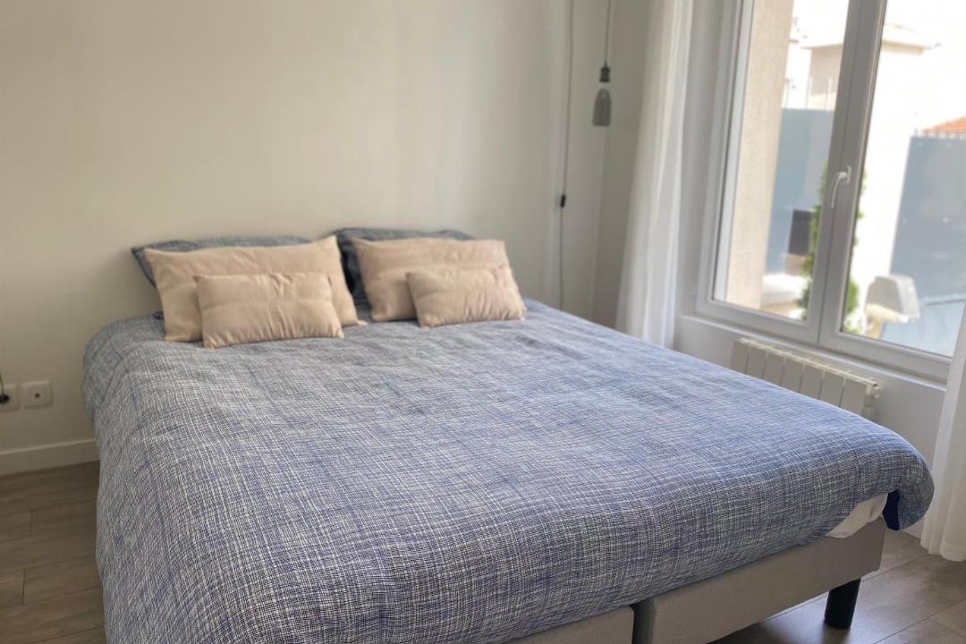 Photo of Bedroom in Joinville-le-Pont