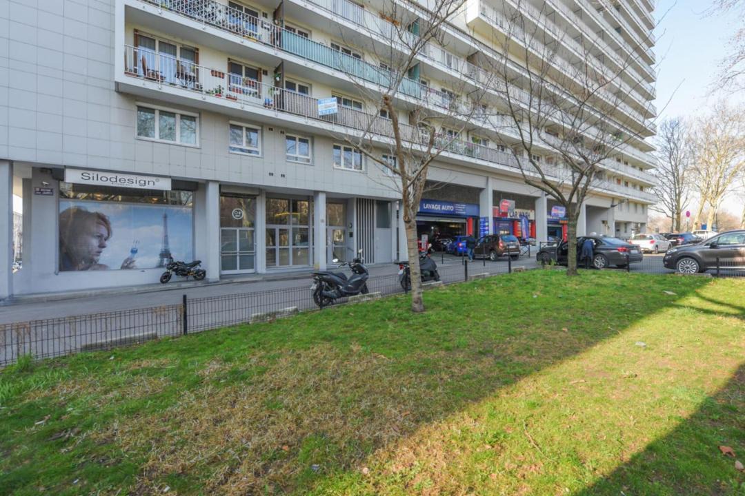 Photo of Others in Clichy