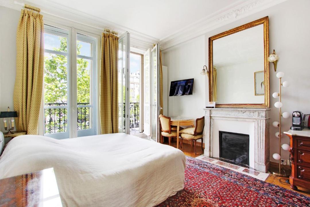 Photo of Bedroom in Chaillot